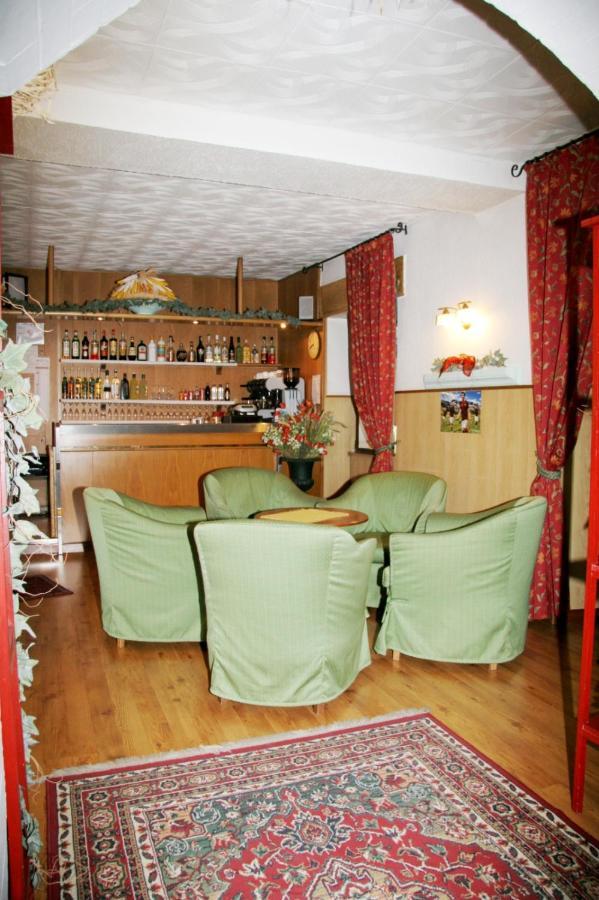Albergo Garni Cavento Pinzolo Εξωτερικό φωτογραφία